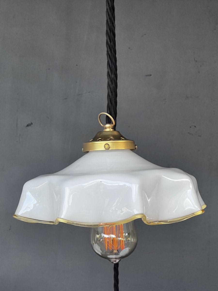 Ouraline Abat-jour verre opaline Vert Pâle Et Blanc Système Suspension Inclus